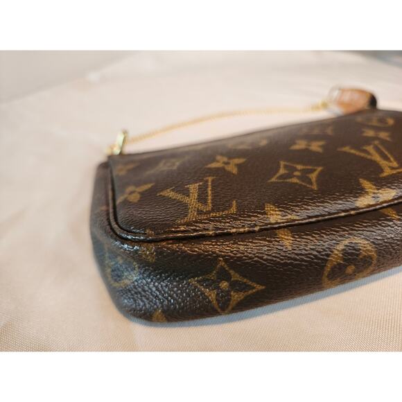 Louis Vuitton Pochette Accessoires Monogram LV Canvas Shoulder Bag Vintage - Picture 6 of 15
